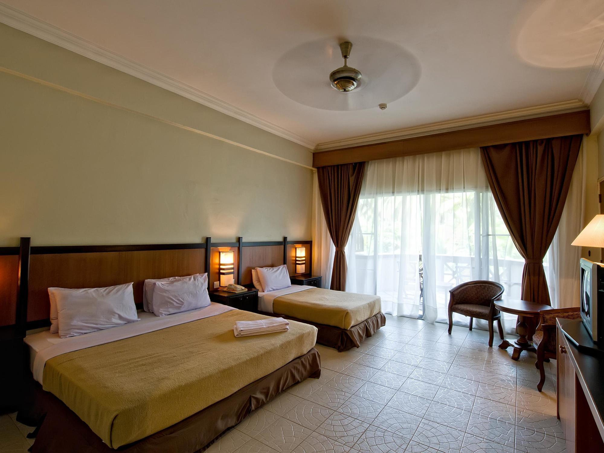 Villea Rompin Resort & Golf Куала-Ромпин Экстерьер фото