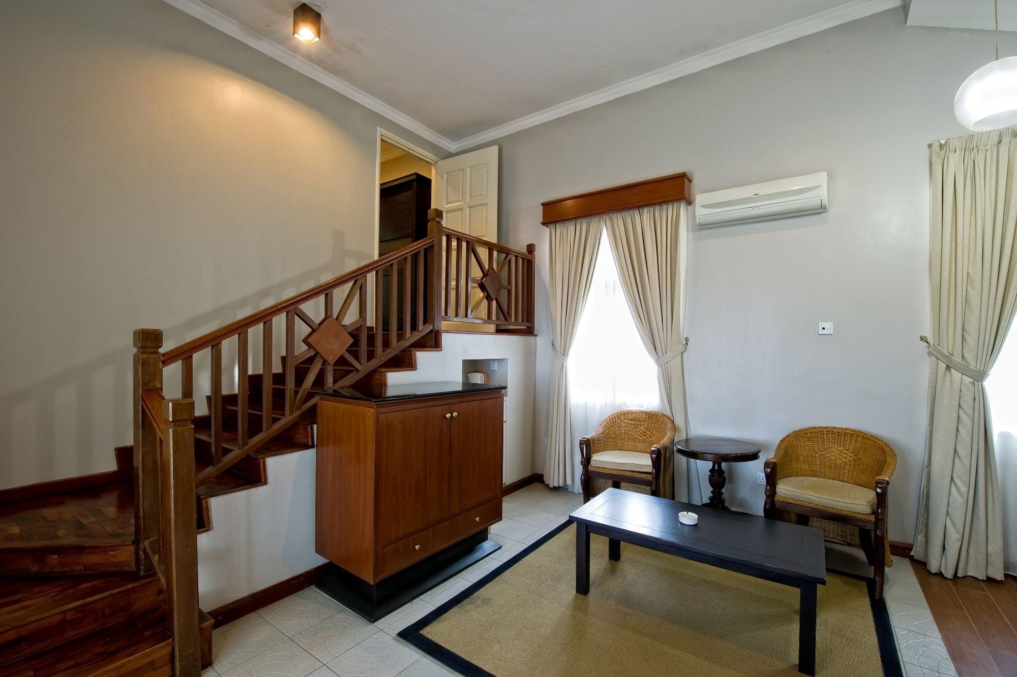Villea Rompin Resort & Golf Куала-Ромпин Экстерьер фото